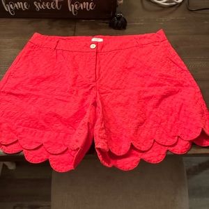 Neon pink crown & ivy scalloped shorts